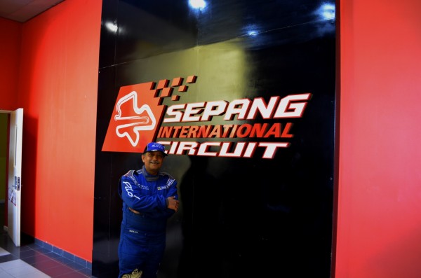 Driving an F1 car on the Sepang International Circuit in Kuala Lumpur in Malaysia was more than an ordinary adventure!