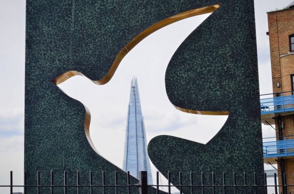 The dove on Hermitage Wharf is a memorial sculpture designed by Wendy Taylor. The memorial sculpture is in memory of East London civilians killed in the Second World War and the dove 'is intended to suggest hope, rather than dwell intrusively on the dead'