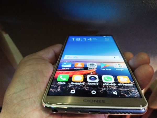 Gionee M7 Power - reading long texts is possible