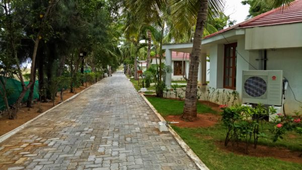 A charming walkway on the periphery of the rooms and suites...