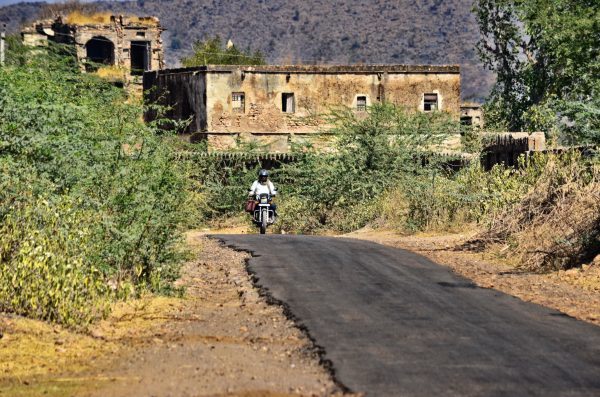 Bhangarh - Ajabgarh, a village where there are more ruins than people