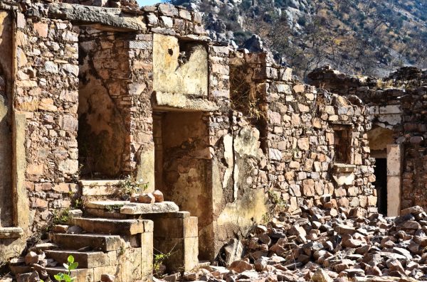 Bhangarh - the top of the fort isn't the real top