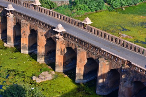 Orchha_Advara bridge with its arches