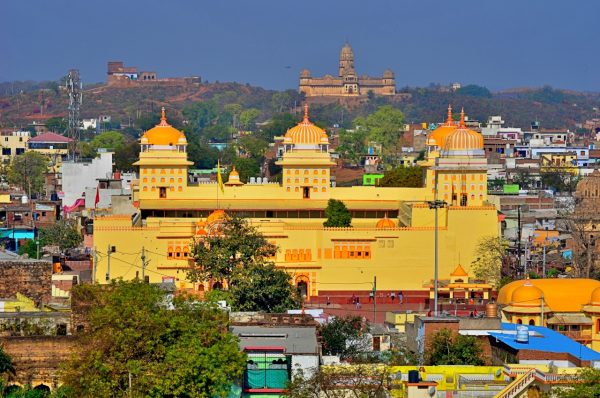 Orchha_Ram Raja temple from the top of the fort