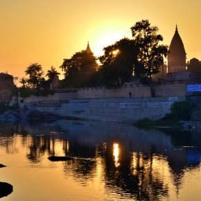 Orchha on river Betwa